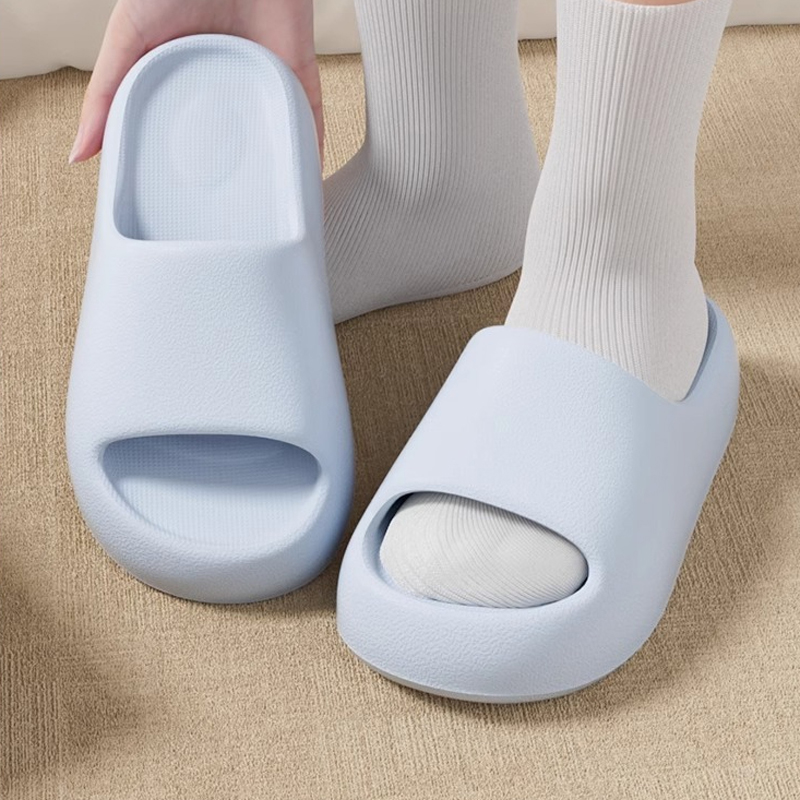 Sneaker Care Set - Chinelos femininos de plataforma Cloud Rubber,